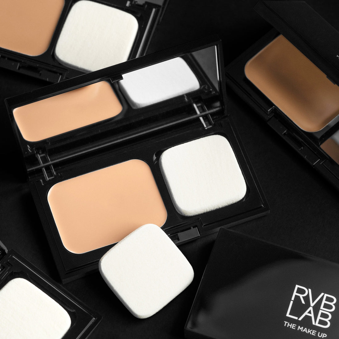 Compact cream foundation