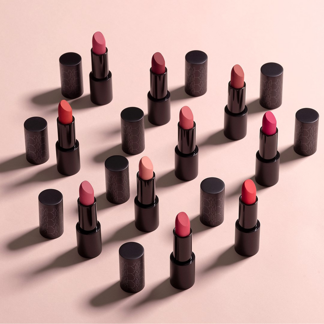 MATT & VELVET LIPSTICK Matte lipstick